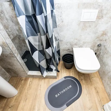 Con Bagno Privato 06 * Милан